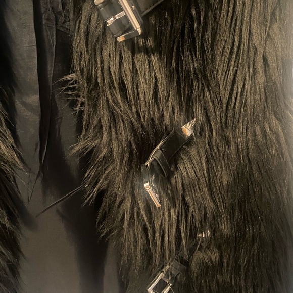 Michael Kors - Faux Fur Vest - Picture 3 of 3